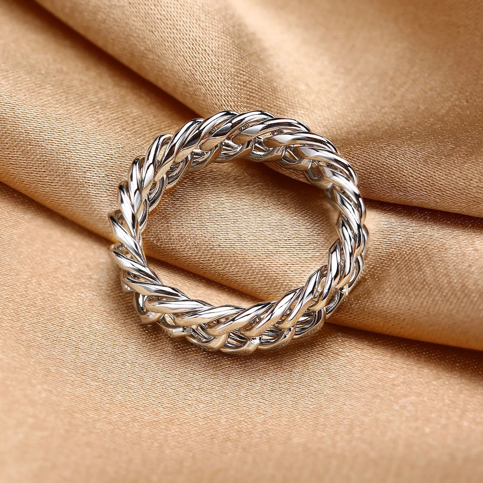 DARHSEN Unisex hombres mujeres anillo llamativo de acero inoxidable diseño de eslabones de cadena Color plata joyería de moda tamaño 6 7 8 9 10 11 12